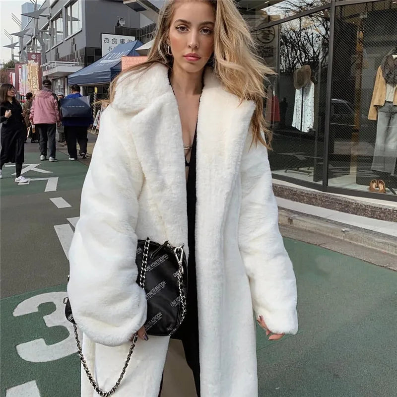 Manteau Long à ceinture en Fausse Fourrure