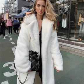Manteau Long à ceinture en Fausse Fourrure