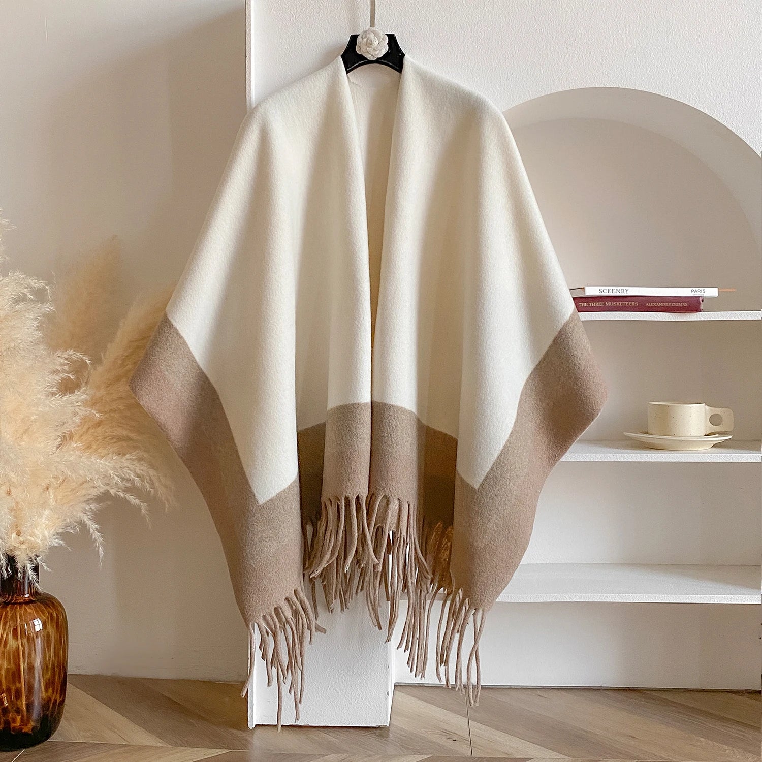 Poncho à carreaux effet cachemire – Blanc