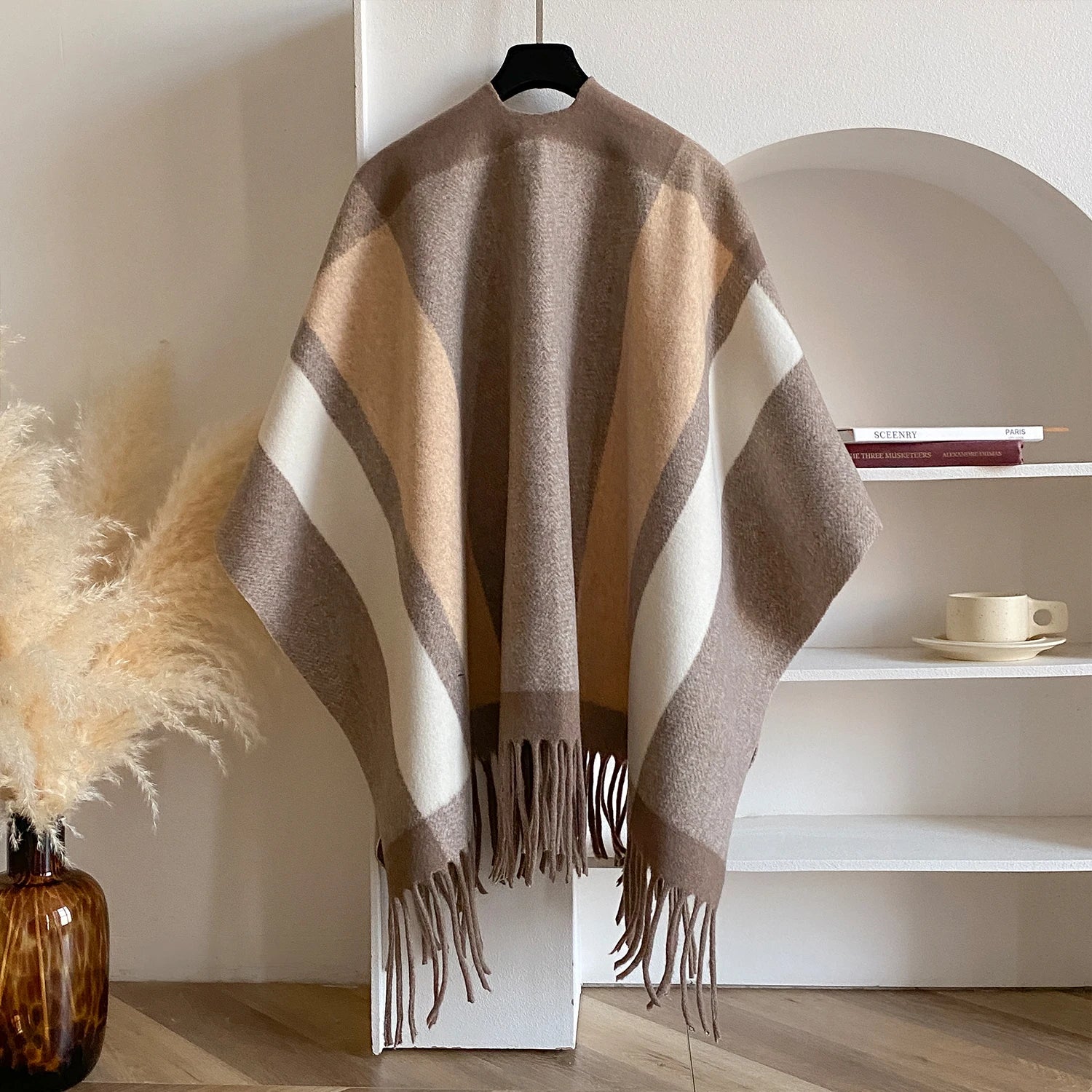 Poncho à carreaux effet cachemire – Marron clair