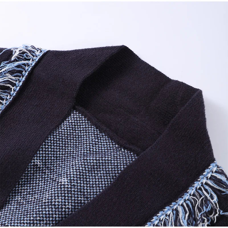 Cardigan long jacquard à franges – bleu nuit